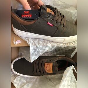 Levi’s comfort sneakers